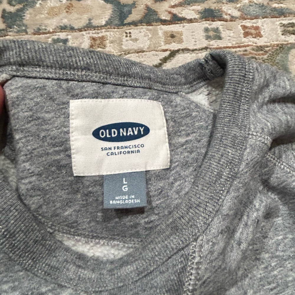 Old Navy Men's Heather Gray Crewneck Sweater - Picture 2 of 2